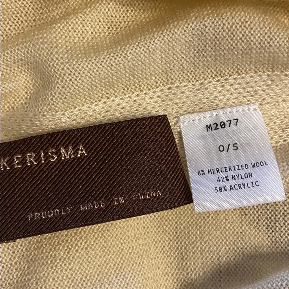 KERISMA WOOL  Elegant Cream Poncho on size length 35” wide 20” - Picture 3 of 8